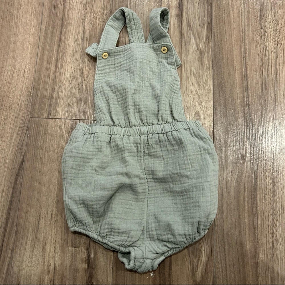 ☀️ 3/$15 H&M Sage Slub Cotton Romper Overalls Onesie